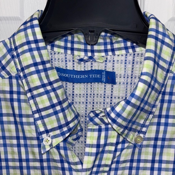 Southern Tide Men's Vented Intercoastal Performance Plaid Fishing Shirt​​ - Picture 5 of 7